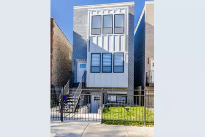 1052 N Central Park Avenue, Chicago, IL 60651 - Photo 1