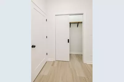1052 N Central Park Avenue, Chicago, IL 60651 - Photo 15