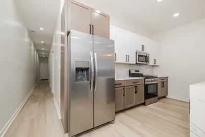 1052 N Central Park Avenue, Chicago, IL 60651 - Photo 5