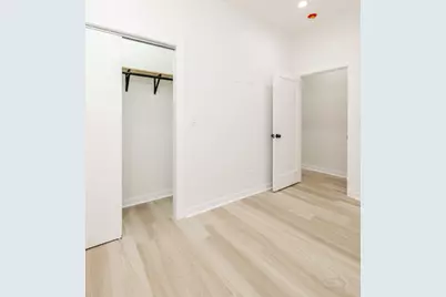 1052 N Central Park Avenue, Chicago, IL 60651 - Photo 21