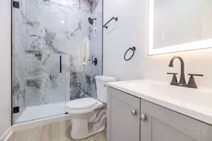 1052 N Central Park Ave, Chicago, IL 60651 - Photo 25