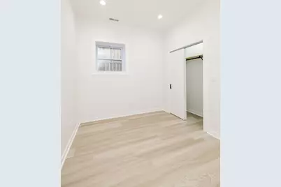 1052 N Central Park Avenue, Chicago, IL 60651 - Photo 19