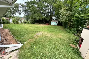 227 Wellesley Ln, Schaumburg, IL 60193 - Photo 11