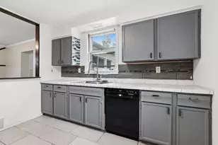49 Parkside Ave, Chicago Heights, IL 60411 - Photo 7