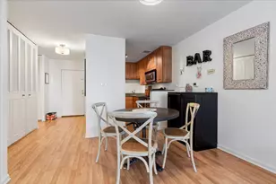 1419 N State Pkwy, Chicago, IL 60610 - Photo 7