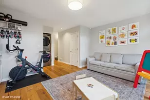 2715 N Janssen Ave, Chicago, IL 60614 - Photo 27