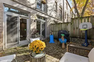 2715 N Janssen Ave, Chicago, IL 60614 - Photo 31