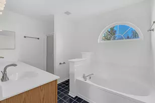 2259 N Orchard Ln, Round Lake Beach, IL 60073 - Photo 25