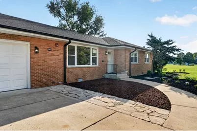 7917 W 111th Street, Palos Hills, IL 60465 - Photo 3