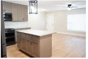 162 Thunderbird Trail, Carol Stream, IL 60188 - Photo 11