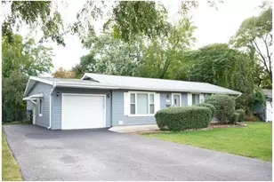 162 Thunderbird Trail, Carol Stream, IL 60188 - Photo 1