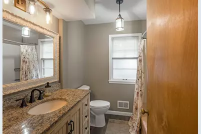 27 Francis Avenue, Crystal Lake, IL 60014 - Photo 11