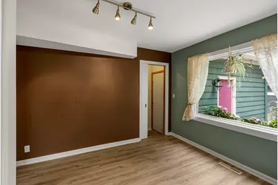 27 Francis Avenue, Crystal Lake, IL 60014 - Photo 9