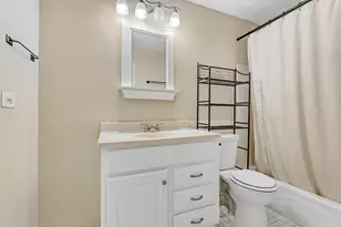 1206 S New Wilke Rd, Arlington Heights, IL 60005 - Photo 9