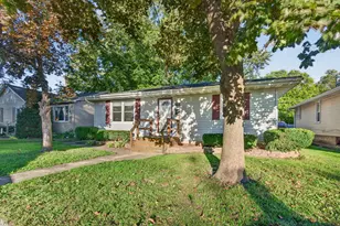 335 S Mazon St, Coal City, IL 60416 - Photo 1