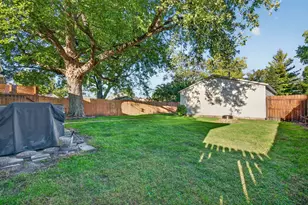 335 S Mazon St, Coal City, IL 60416 - Photo 27