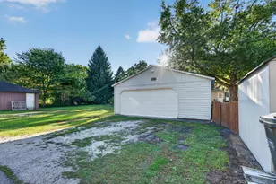 335 S Mazon St, Coal City, IL 60416 - Photo 31