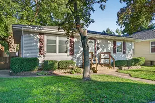 335 S Mazon St, Coal City, IL 60416 - Photo 5