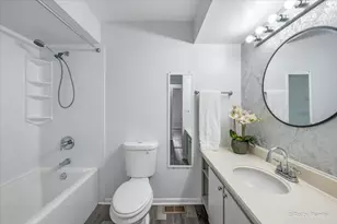 764 Gloucester Dr, Elk Grove Village, IL 60007 - Photo 17