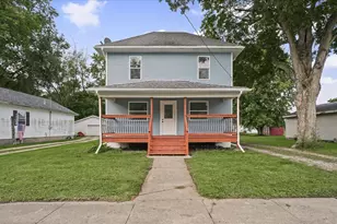 112 N Pearl St, Milford, IL 60953 - Photo 1