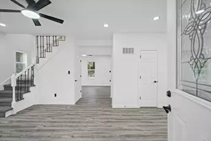 112 N Pearl St, Milford, IL 60953 - Photo 5