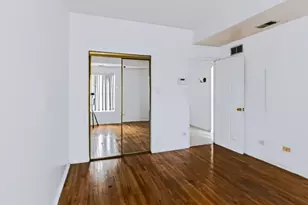 1942 E 72nd Pl, Chicago, IL 60649 - Photo 11