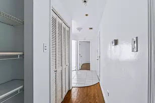 1942 E 72nd Pl, Chicago, IL 60649 - Photo 13