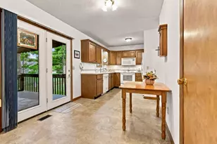113 Manor Cir, Bloomington, IL 61704 - Photo 25