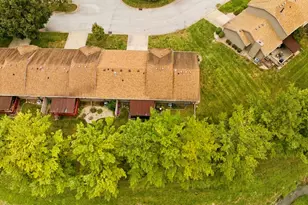 113 Manor Cir, Bloomington, IL 61704 - Photo 13