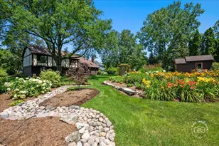808 Lyndhurst Ct, Naperville, IL 60563 - Photo 33