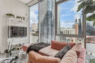 8 E Huron St, Chicago, IL 60611 - Photo 5