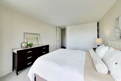 330 W Diversey Parkway #902-04, Chicago, IL 60657 - Photo 21