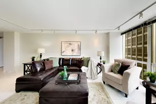 330 W Diversey Pkwy, Chicago, IL 60657 - Photo 11