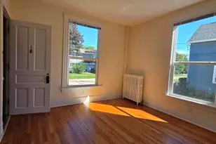 330 W Sycamore Street W, Sycamore, IL 60178 - Photo 3