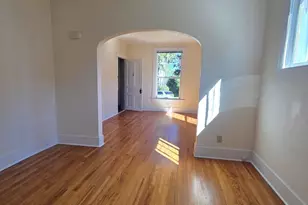 330 W Sycamore Street W, Sycamore, IL 60178 - Photo 5
