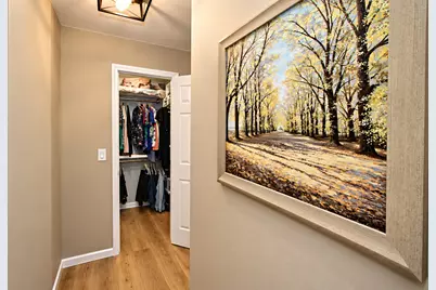 873 W Longmeadow Court, Lake Barrington, IL 60010 - Photo 27