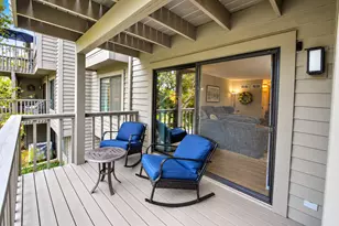 873 W Longmeadow Ct, Lake Barrington, IL 60010 - Photo 11