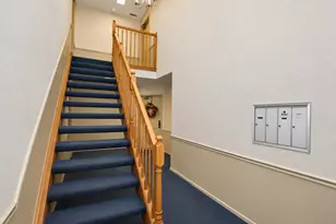 106 Stirling Ln, Schaumburg, IL 60194 - Photo 13