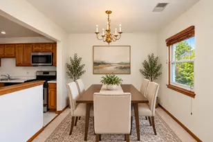 106 Stirling Ln, Schaumburg, IL 60194 - Photo 3