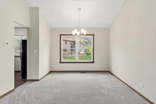 1440 Carleton Ave, Naperville, IL 60565 - Photo 5