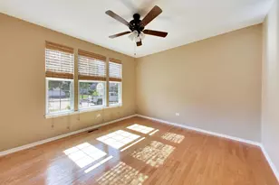 3172 Ravinia Cir, Mundelein, IL 60060 - Photo 7