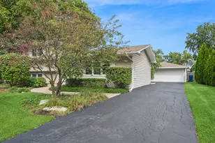 437 Tupelo Ave, Naperville, IL 60540 - Photo 3