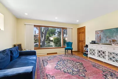 8121 N Ottawa Avenue, Niles, IL 60714 - Photo 3