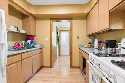 8121 N Ottawa Avenue, Niles, IL 60714 - Photo 5