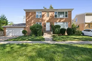 8121 N Ottawa Ave, Niles, IL 60714 - Photo 1