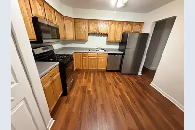 375 W Winchester Road #208, Libertyville, IL 60048 - Photo 3