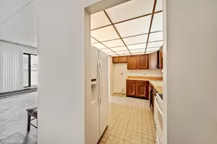 9737 N Fox Glen Dr, Niles, IL 60714 - Photo 5