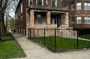 7758 S Saginaw Ave, Chicago, IL 60649 - Photo 1
