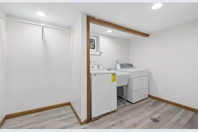 333 E Chicago Avenue, Hinsdale, IL 60521 - Photo 17