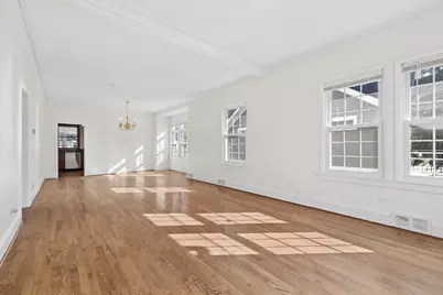 333 E Chicago Avenue, Hinsdale, IL 60521 - Photo 3